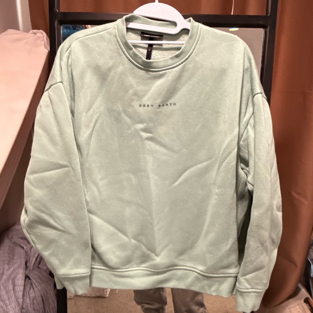 M COZY EARTH SWEATSHIRT